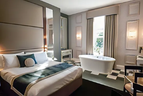 Edgbaston House Featured Photos