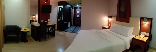 BP Grand Tower Hotel Huoneet Photos