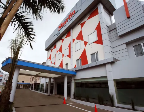 Hotel Marlin Pekalongan managed by DAFAM Extérieur Photos