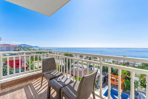 Sey Beach Hotel & Spa Рядом с отелем Photos