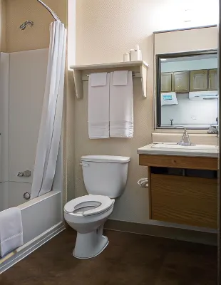 WoodSpring Suites Raleigh Apex Photos