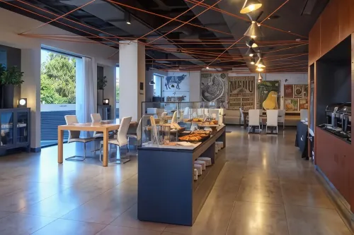 Star Inn Lisbon Airport Restauration Photos