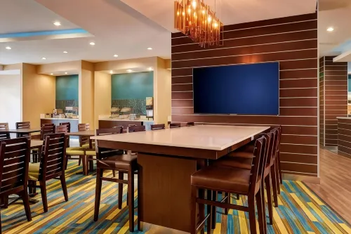 Fairfield Inn & Suites San Diego Carlsbad Restauration Photos