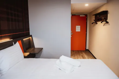 EasyHotel Paris Nord Aubervilliers Camere Photos