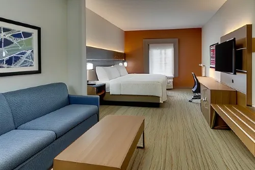 Holiday Inn Express & Suites Atlanta-Emory University Area Rooms Photos