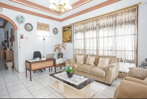 RedDoorz Near Sam Ratulangi Airport Manado Photos