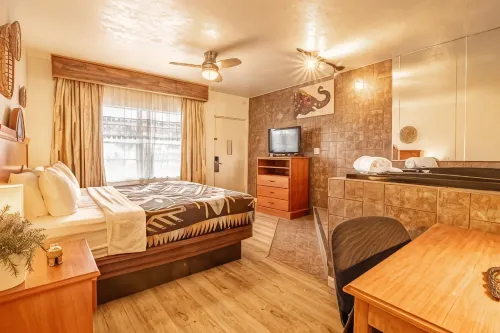The Classic Desert Aire Hotel Photos