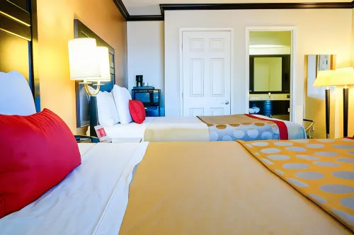 Ramada by Wyndham Ontario Photos
