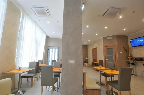 Hotel Montecarlo Dining Photos
