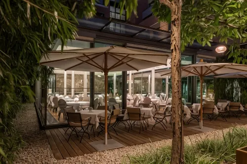 The Mandala Hotel Berlin, a Member of Design Hotels Restauration Photos