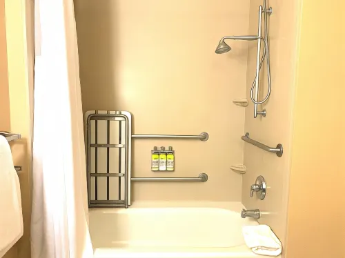 Holiday Inn Express & Suites Fresno Northwest-Herndon Photos