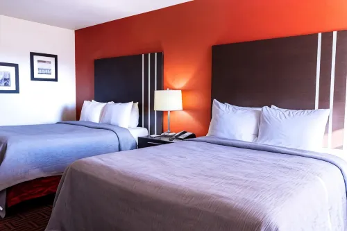 Quality Inn Amarillo I-40 East Rooms Photos