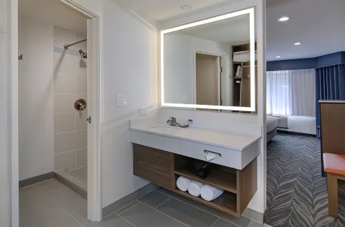 Tropicana Inn and Suites Chambres Photos
