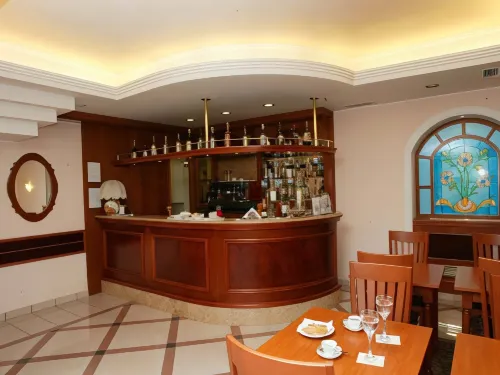 Mokinba Hotels Montebianco Dining Photos