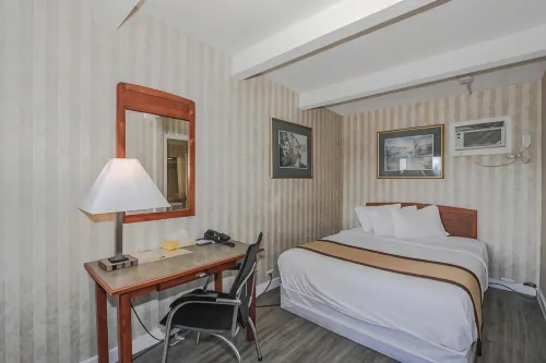Canadas Best Value Inn Chinook Station Featured Photos