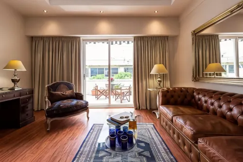 Best Western Plus Embassy Hotel Photos