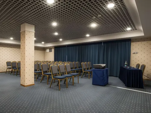 FlyOn Hotel & Conference Center Espaces Affaires Photos