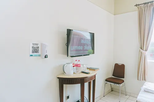 C3 Hotel Ungaran Kamar Photos