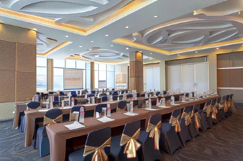 Favehotel Solo Baru Business Facilities Photos