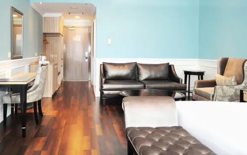 Royal Palm Hotel & Conference Center Cengkareng Kamar Photos