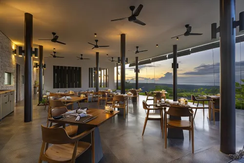 Maua Nusa Penida by Swiss-Belhotel Dining Photos