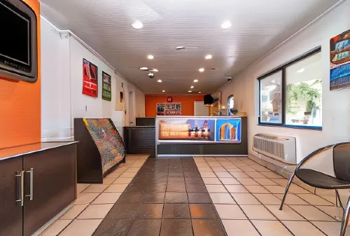 Motel 6 Palm Springs, CA - East - Palm Canyon Aree comuni Photos