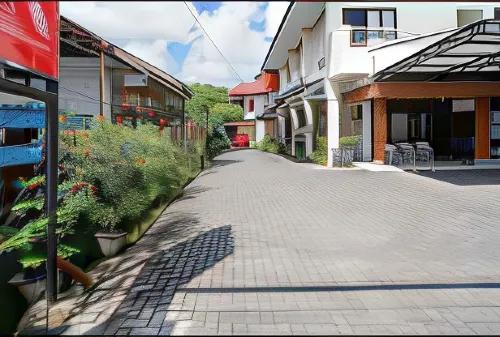 RedDoorz Near Sam Ratulangi Airport Manado Extérieur Photos