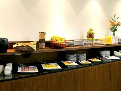 Dazzler by Wyndham Buenos Aires Maipú Dining Photos