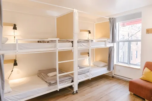 Auberge Saintlo Montréal Hostel Photos