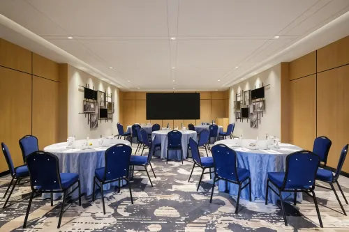 Mercure Tangerang Centre Dining Photos