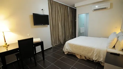 Luscious Hotel Photos