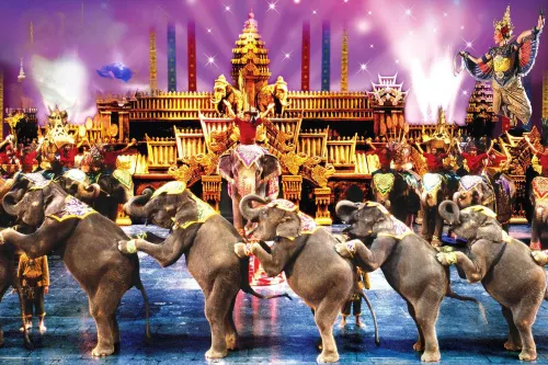 Phoenix Grand Patong Рядом с отелем Photos