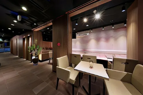 Nipponbashi Crystal Hotel Featured Photos