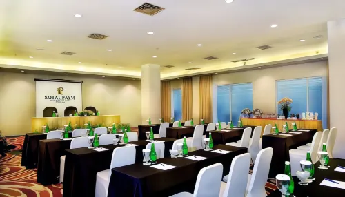 Royal Palm Hotel & Conference Center Cengkareng Fasilitas Bisnis Photos