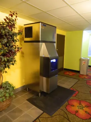 California Inn Barstow Public Areas Photos