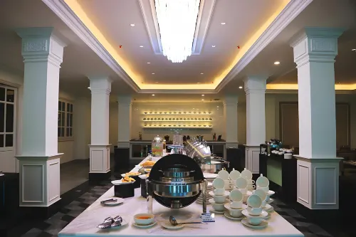 Grand Mahkota Hotel Pontianak Makanan Photos