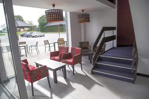 Ramada by Wyndham Milton Keynes Public Areas Photos