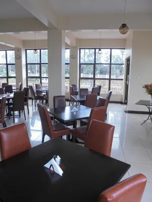Nairobi Transit Hotel Restauration Photos