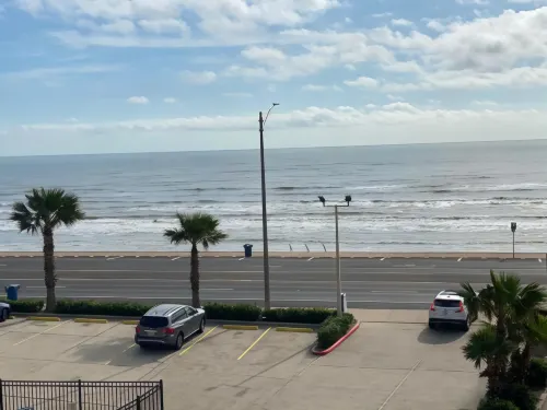 Galveston Beach Hotel Рядом с отелем Photos