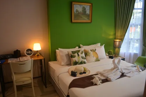 Pace Residence and Bar Pattaya Featured Photos