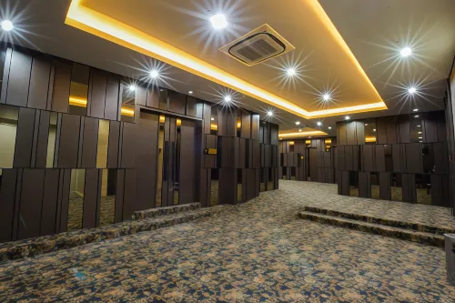 Royal Regantris Cendana Area Publik Photos