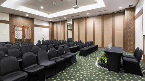 The New Atrium Hotel Yogyakarta Fasilitas Bisnis Photos