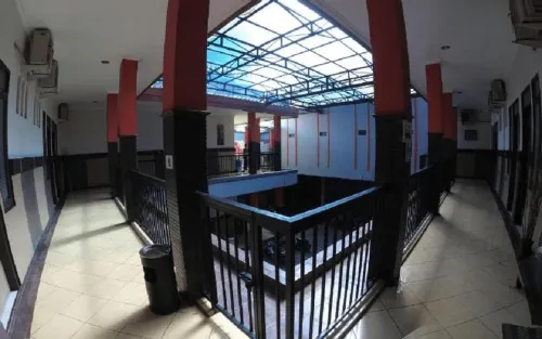 Wisma GM Area Publik Photos