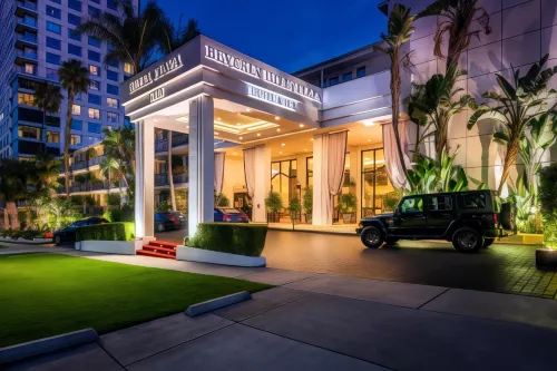 Beverly Hills Plaza Hotel & Spa Exterior Photos