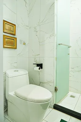 Nonies Huis Cibubur Kamar Photos