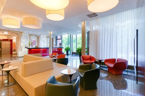 Novina Hotel Tillypark Featured Photos