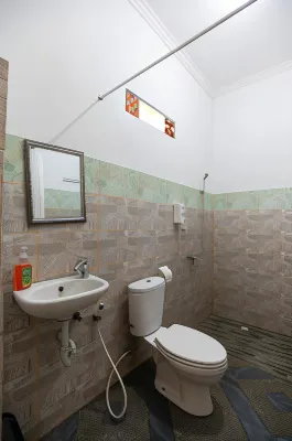 Pondok Kana and Hostel by  Ecommerceloka Photos