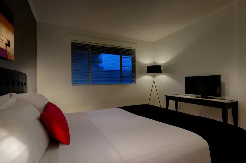 Crest on Barkly Hotel Rooms Photos