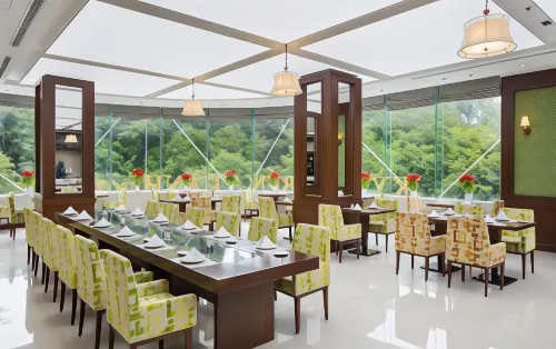 Central Palace Hotel Dining Photos