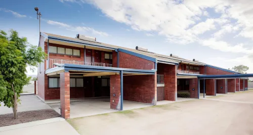 Vale Hotel Exterior Photos